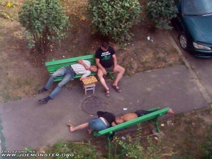 zmeczeni_pojedynkiem_szachowym.jpg