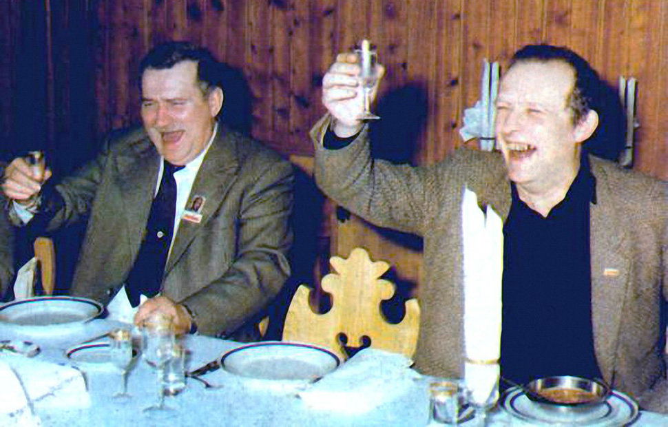 en_magdalenka_walesa_michnik_970.jpeg