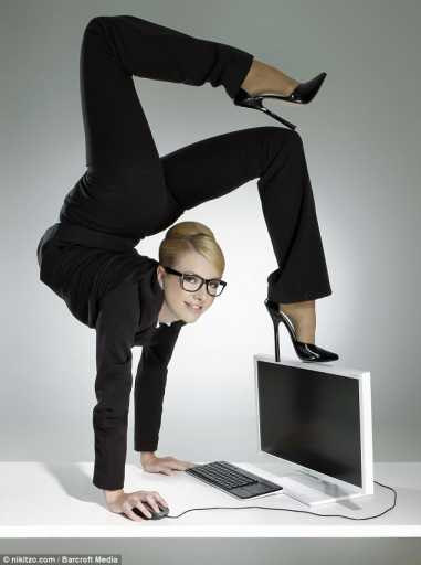 Contortionist-Julia-Gunthel.jpg